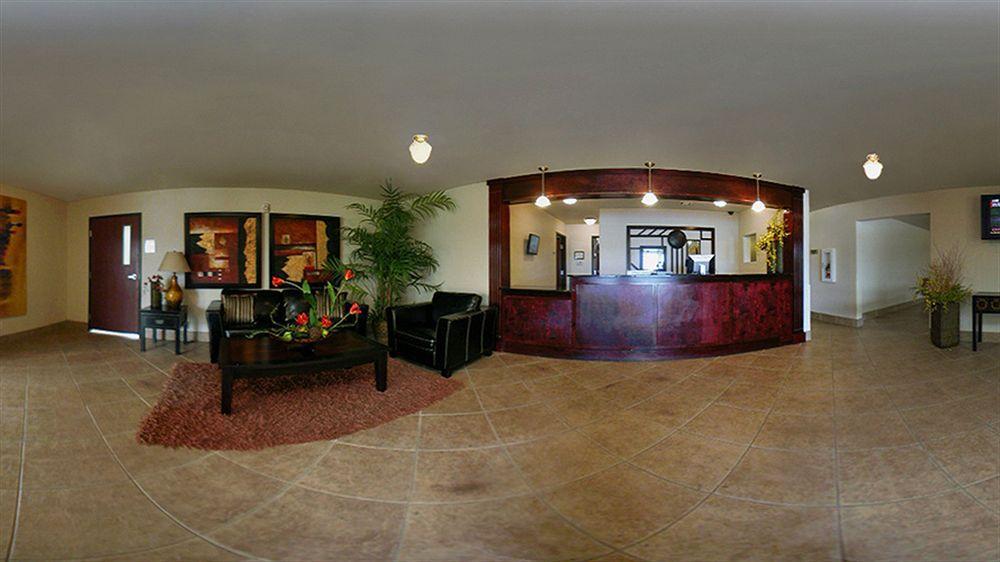 Quality Inn & Suites Franklin Bagian luar foto